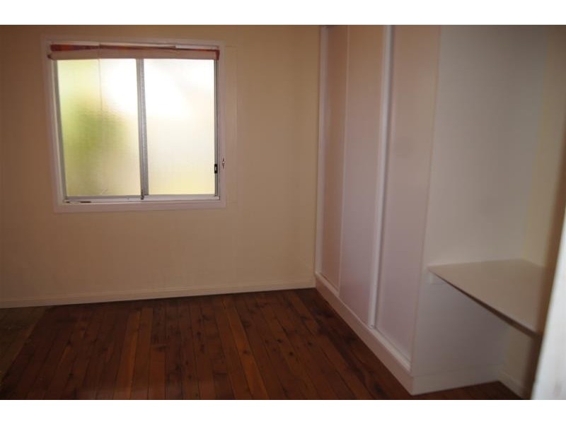 16 Russell Street, Chinchilla QLD 4413