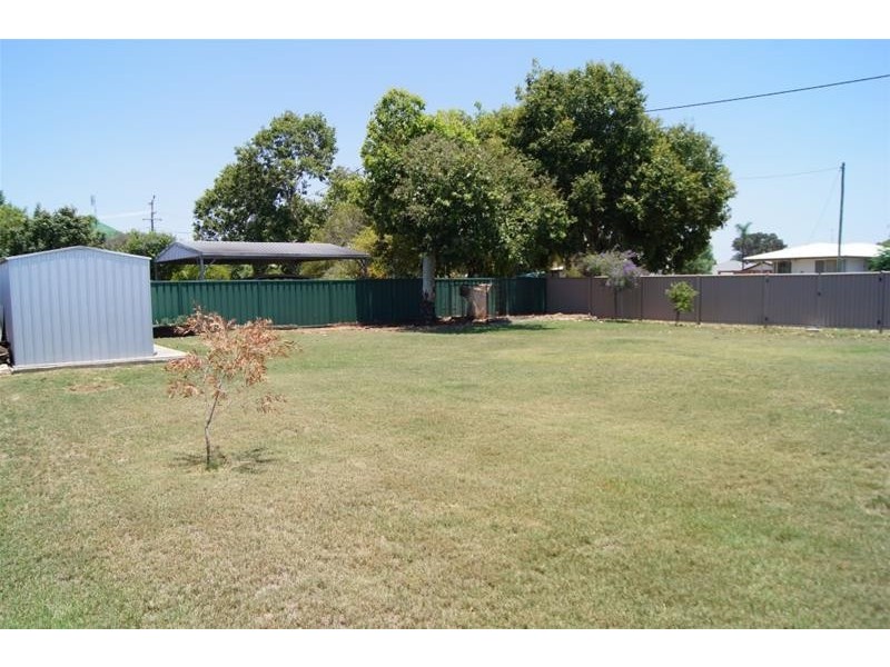 16 Russell Street, Chinchilla QLD 4413