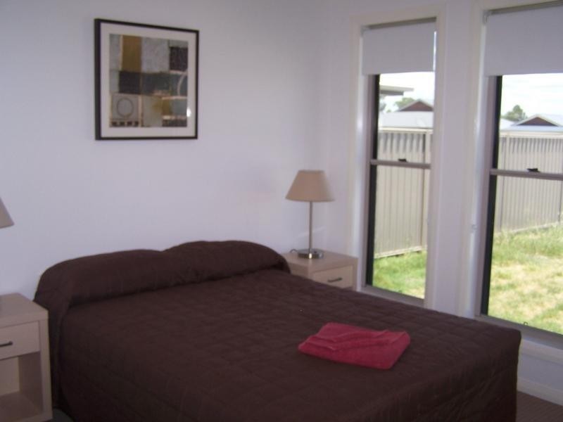 1/32 Bishop Drive, Miles QLD 4415