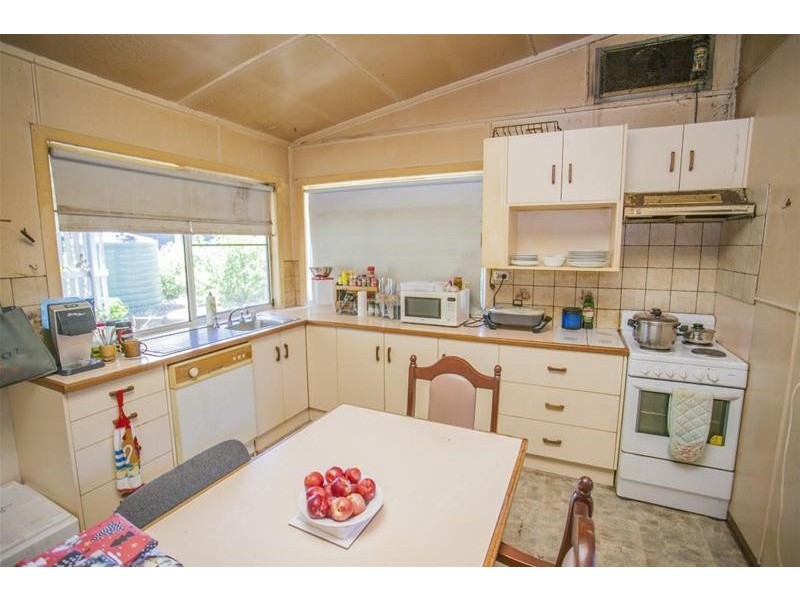 34 Windmill Road, Chinchilla QLD 4413