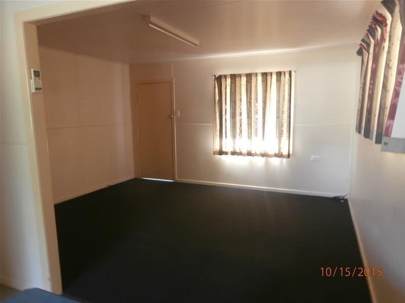 2/11 Covington Street, Chinchilla QLD 4413