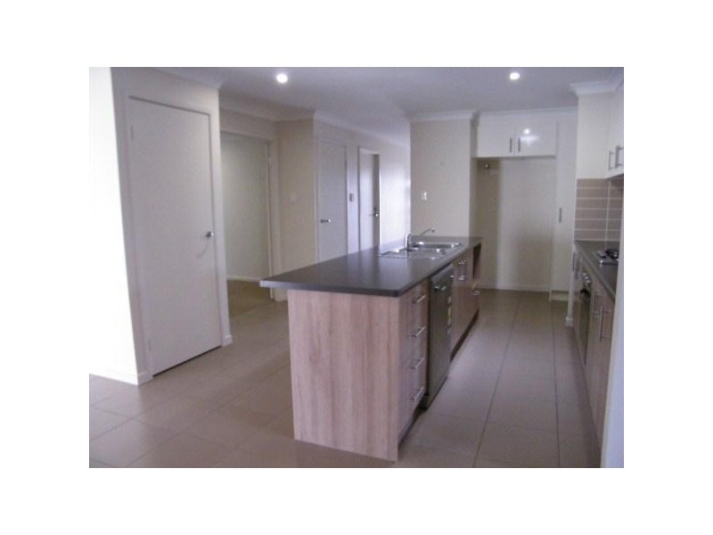 5 Hayes Close, Chinchilla QLD 4413