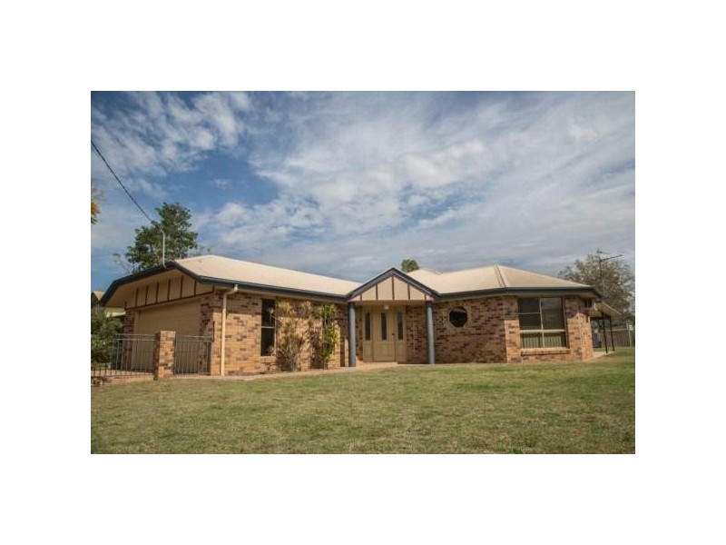 14 Howe Street, St George QLD 4487