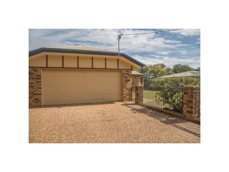 14 Howe Street, St George QLD 4487