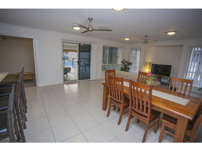 12 Parker Place, Chinchilla QLD 4413