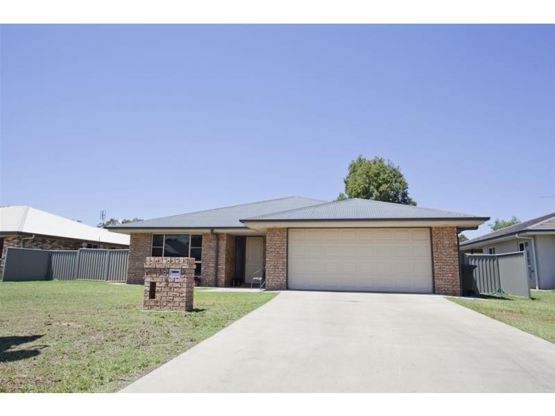 9 Sommerfeld Crescent, Chinchilla QLD 4413