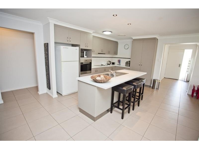 9 Sommerfeld Crescent, Chinchilla QLD 4413