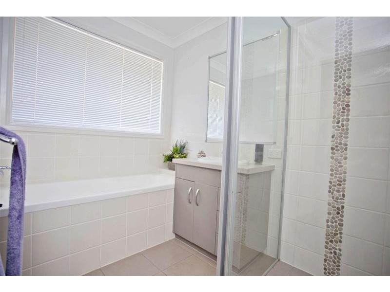 9 Sommerfeld Crescent, Chinchilla QLD 4413