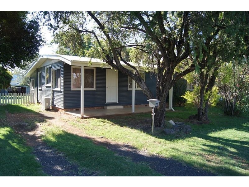 31  Birkett Street, Chinchilla QLD 4413