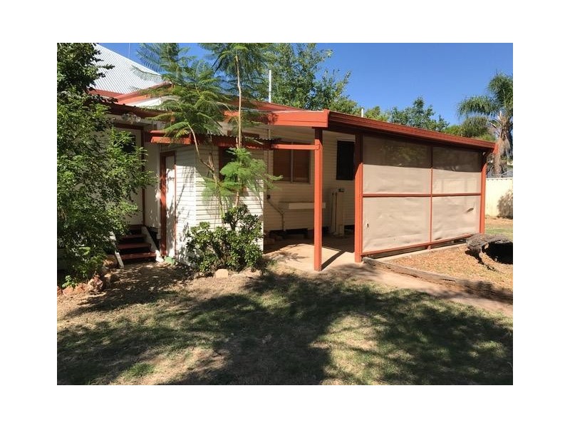 6 Russell Street, Chinchilla QLD 4413