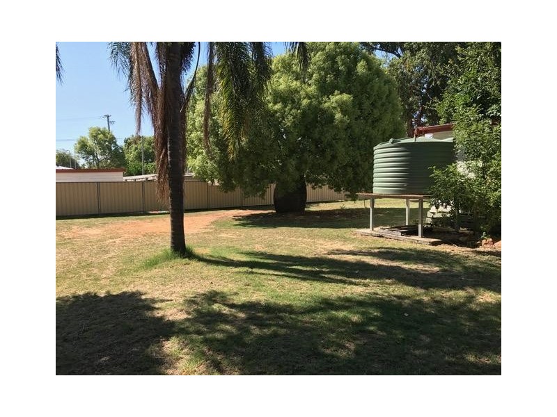 6 Russell Street, Chinchilla QLD 4413