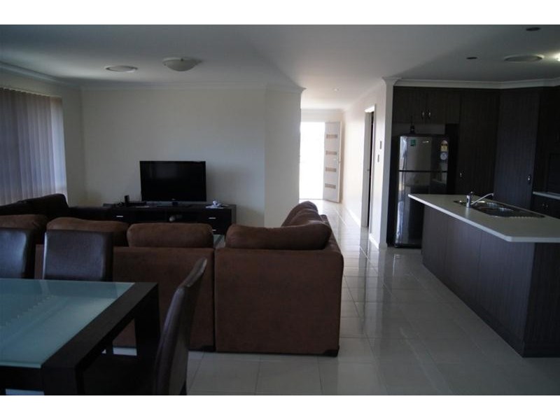 31 Racecourse Road, Miles QLD 4415