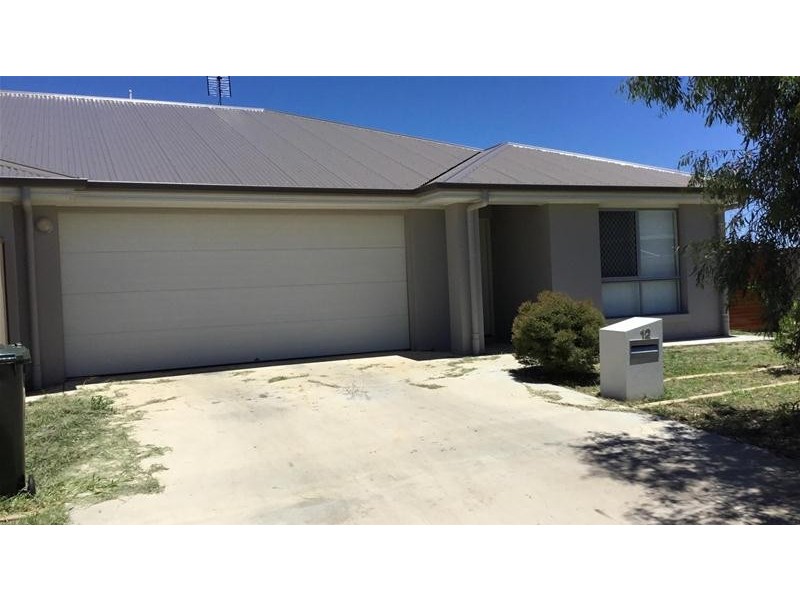 12 Gleeson Street, Chinchilla QLD 4413