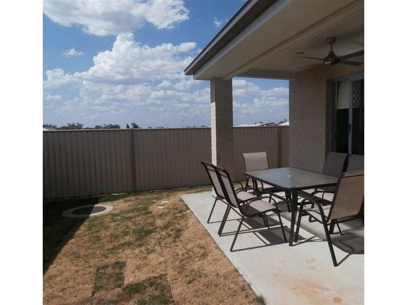 12 Gleeson Street, Chinchilla QLD 4413