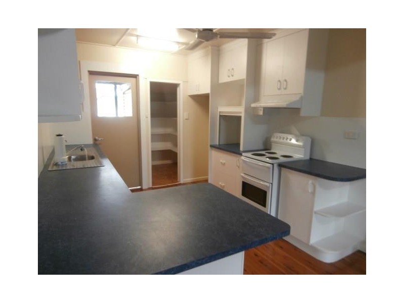 16 Russell Street, Chinchilla QLD 4413