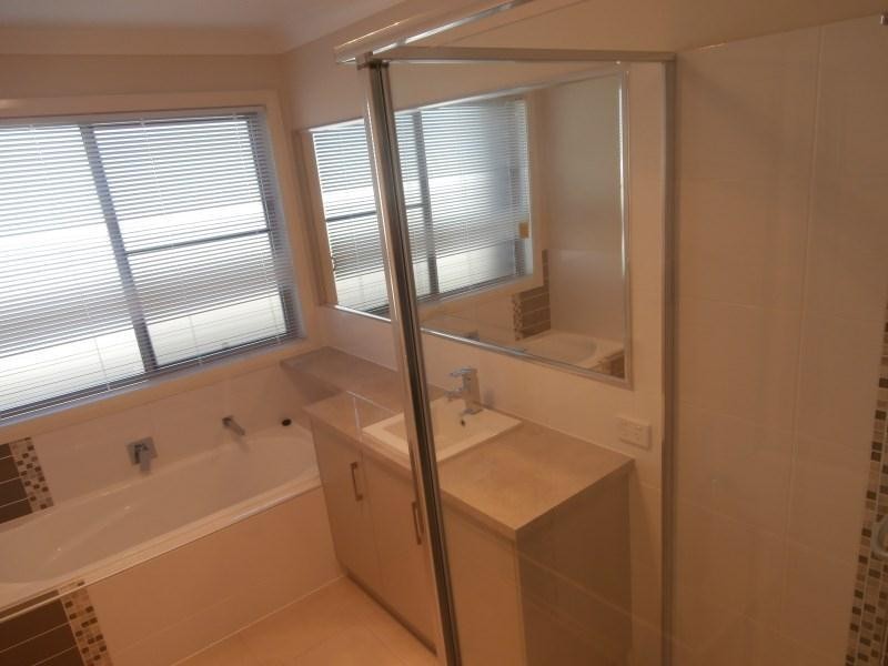 Unit 1and Unit 2 33 Skewis Street, Chinchilla QLD 4413