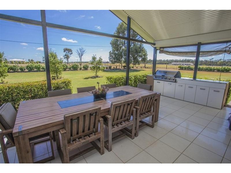 73 Elder Street, Chinchilla QLD 4413