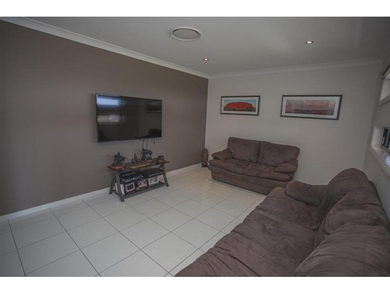 73 Elder Street, Chinchilla QLD 4413