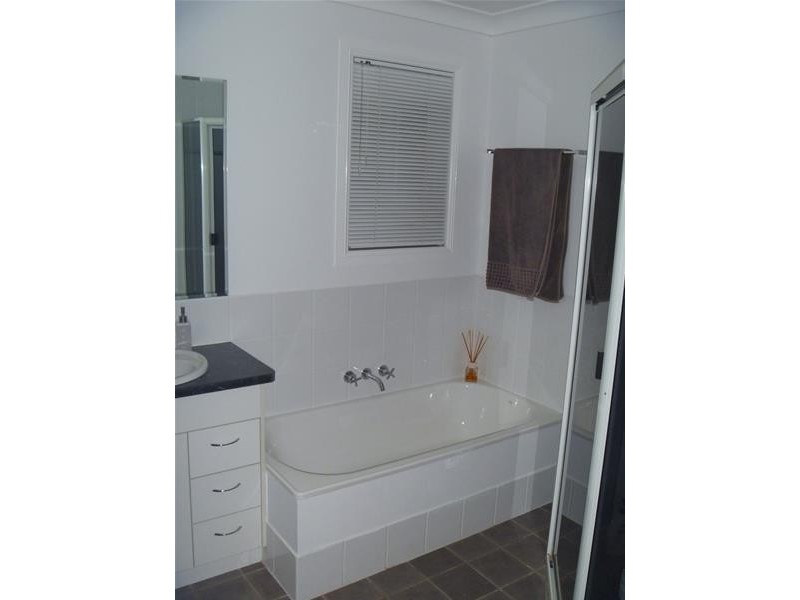 60 Glasson Street, Chinchilla QLD 4413