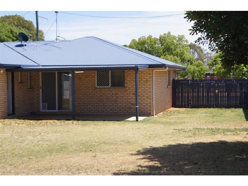 60 Glasson Street, Chinchilla QLD 4413