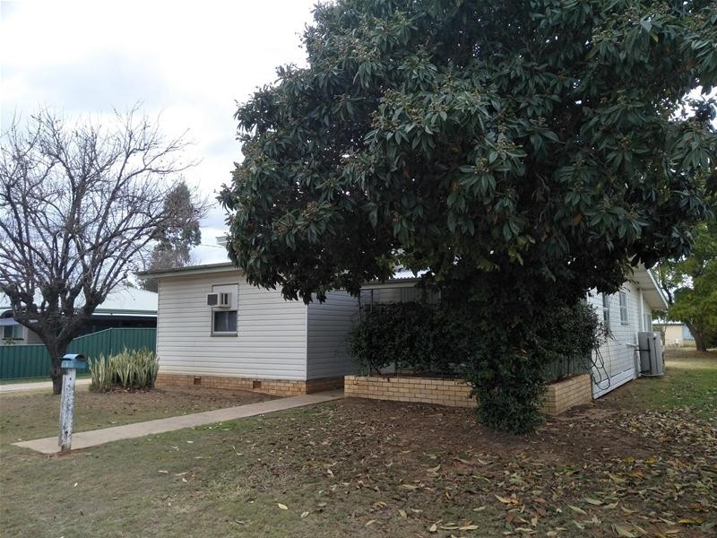 9  Evans Street, Chinchilla QLD 4413