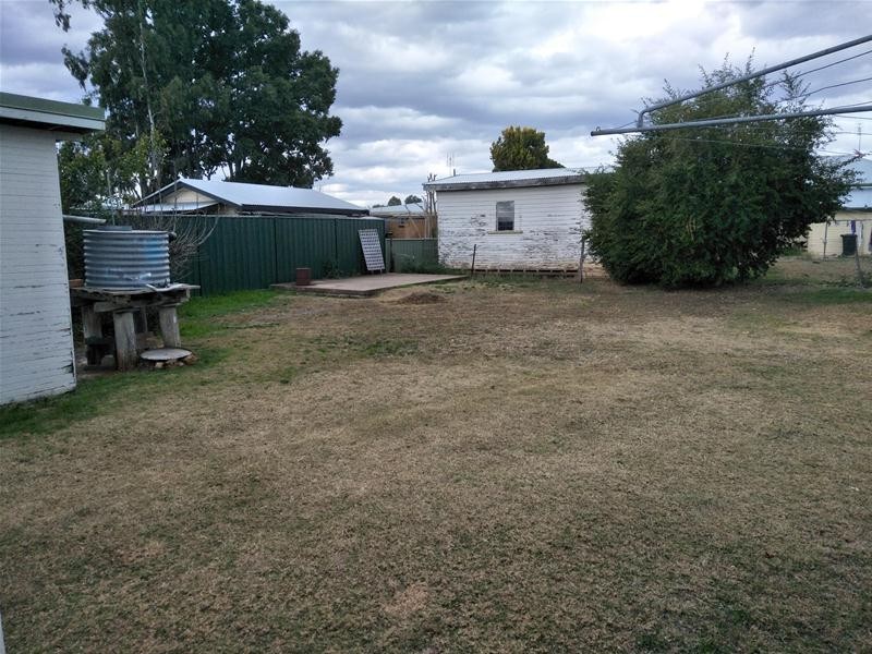 9  Evans Street, Chinchilla QLD 4413