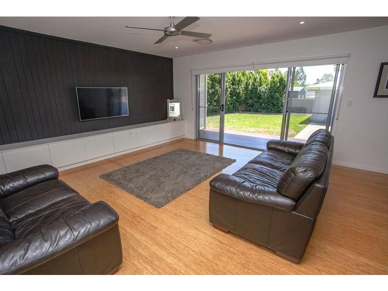 33 Sommerfeld Crescent, Chinchilla QLD 4413