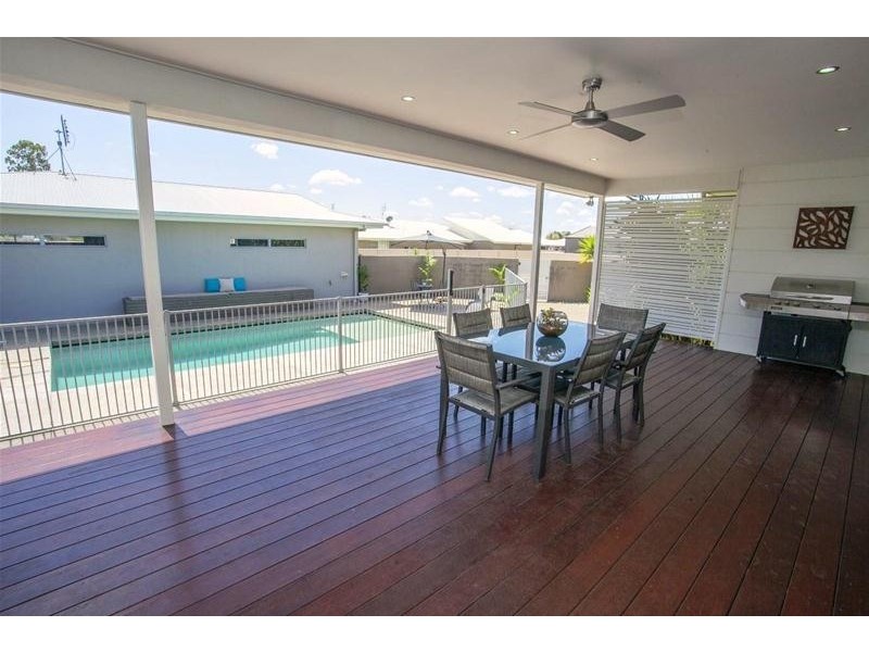 33 Sommerfeld Crescent, Chinchilla QLD 4413