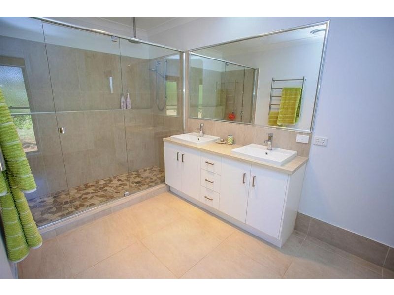 33 Sommerfeld Crescent, Chinchilla QLD 4413