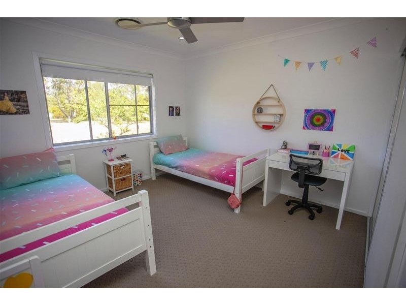 33 Sommerfeld Crescent, Chinchilla QLD 4413