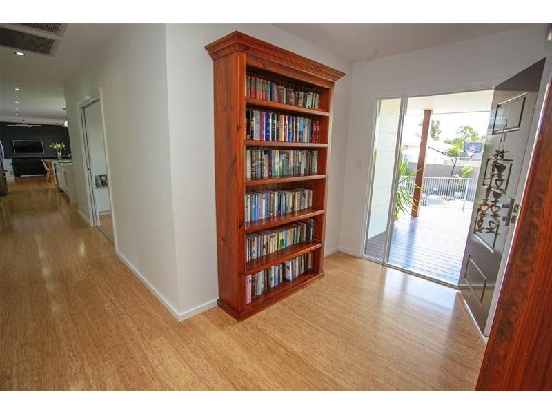 33 Sommerfeld Crescent, Chinchilla QLD 4413