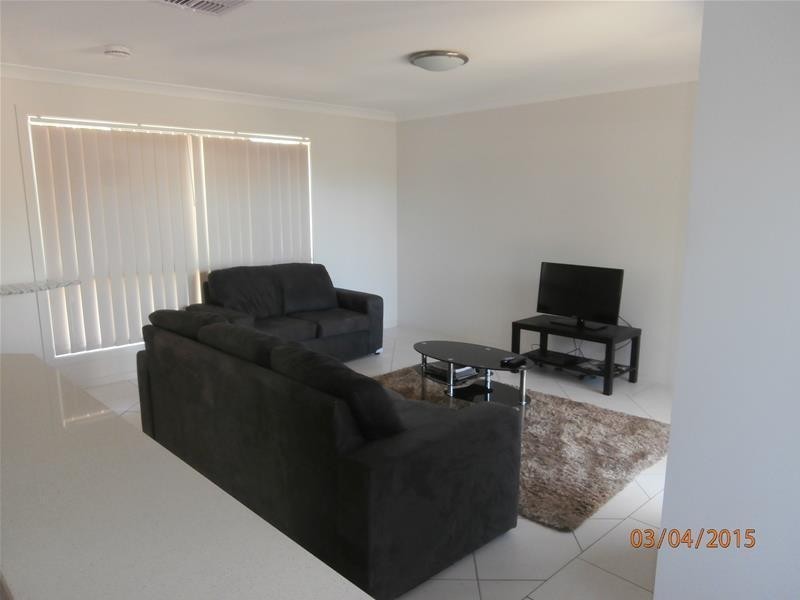 4/6 Holland Street, Chinchilla QLD 4413