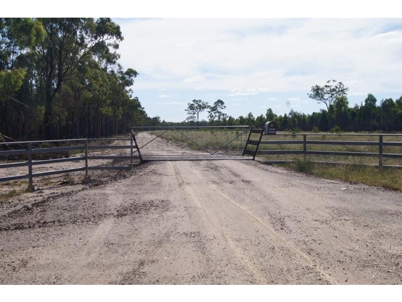 419 Surcingle Road, Chinchilla QLD 4413