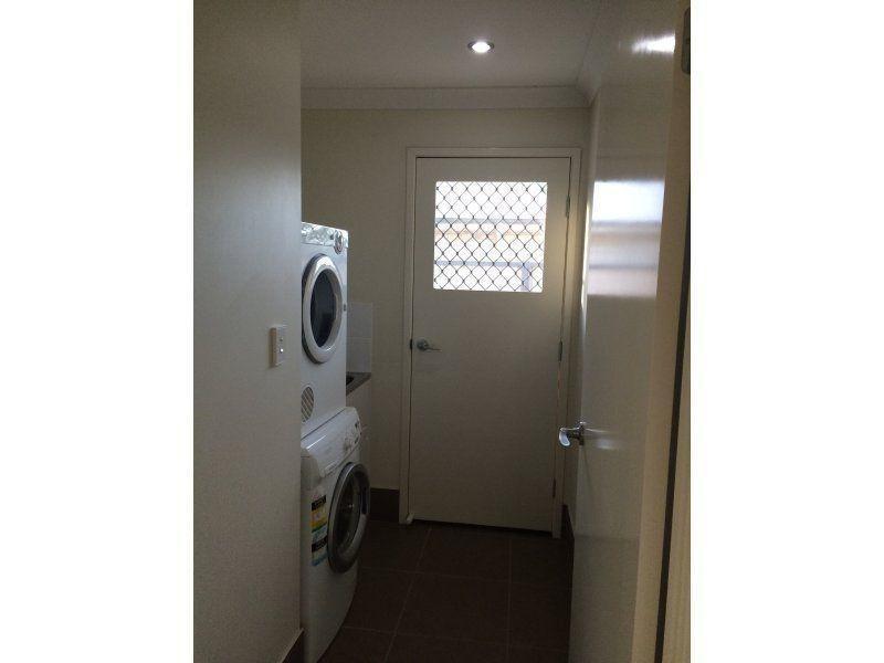 2/14 Back Avenue, Chinchilla QLD 4413