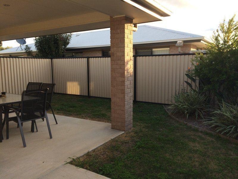 2/14 Back Avenue, Chinchilla QLD 4413