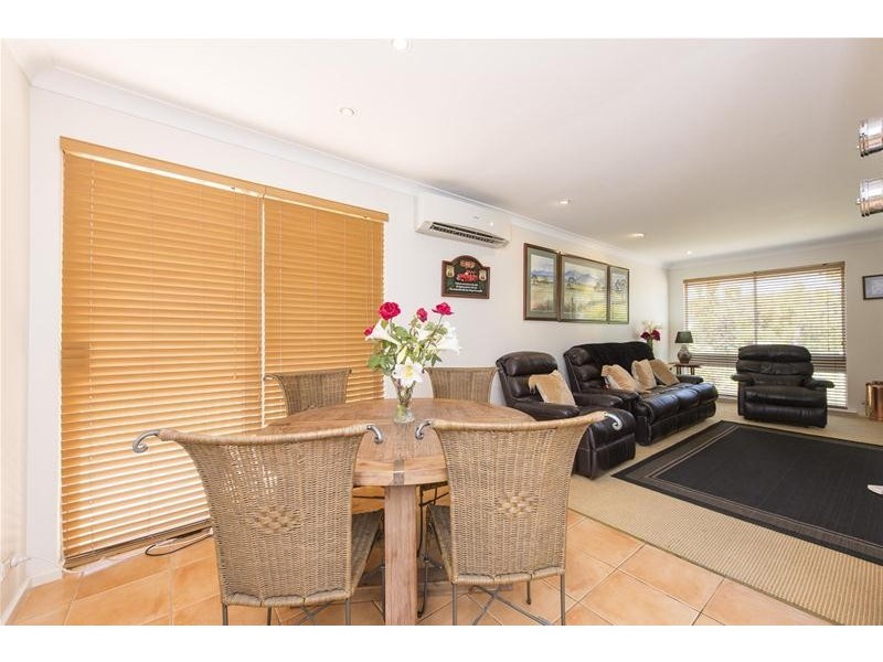 11 Hogarth Way, Bateman WA 6150