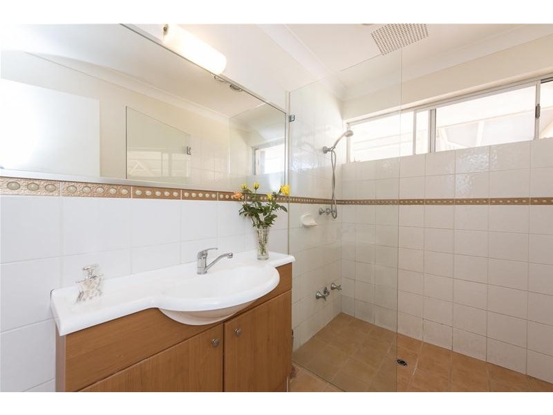 11 Hogarth Way, Bateman WA 6150