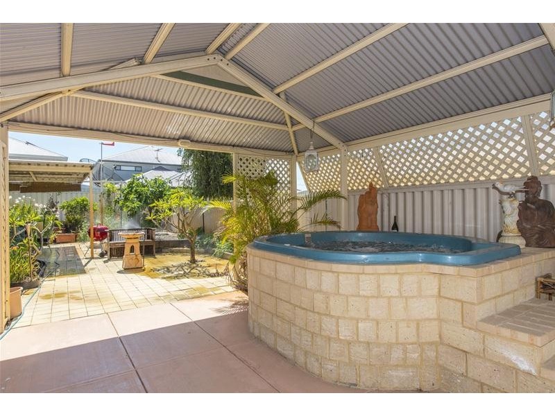 11 Hogarth Way, Bateman WA 6150
