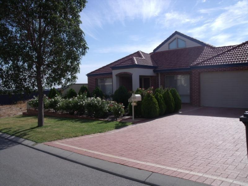 30 Dolphin Way, Yangebup WA 6164