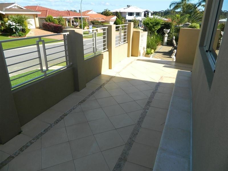 11 Exley Close, Kardinya WA 6163