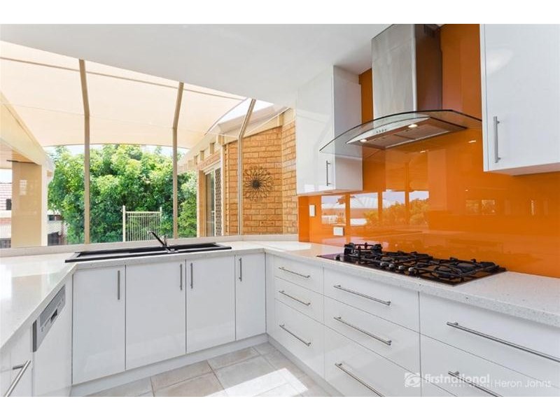 15 Maquire Way, Bull Creek WA 6149