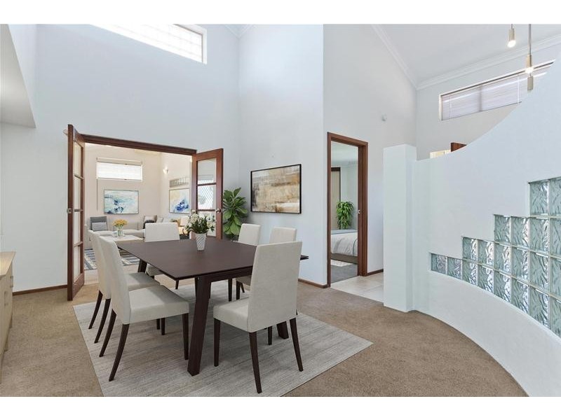 15 Maquire Way, Bull Creek WA 6149