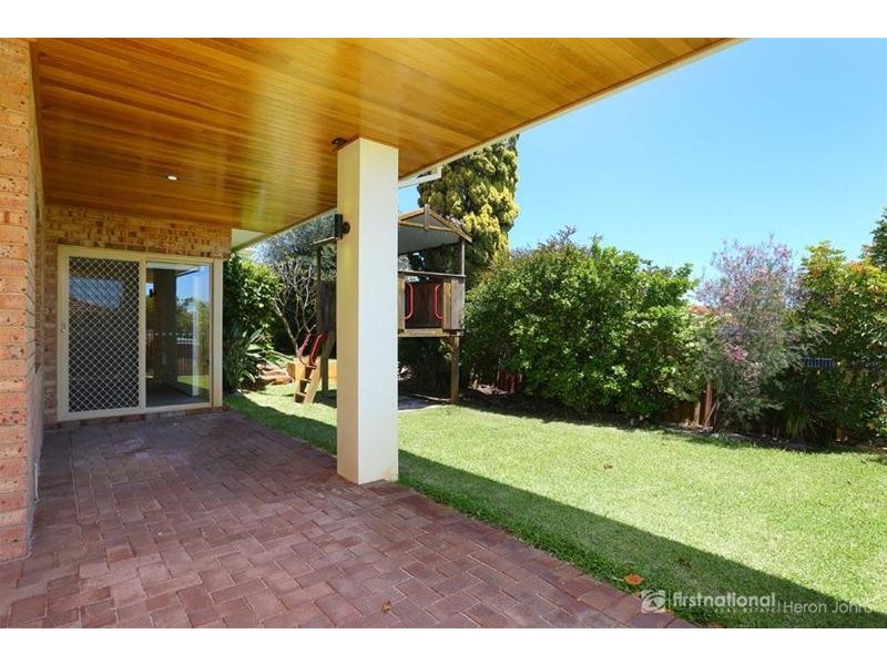 15 Maquire Way, Bull Creek WA 6149