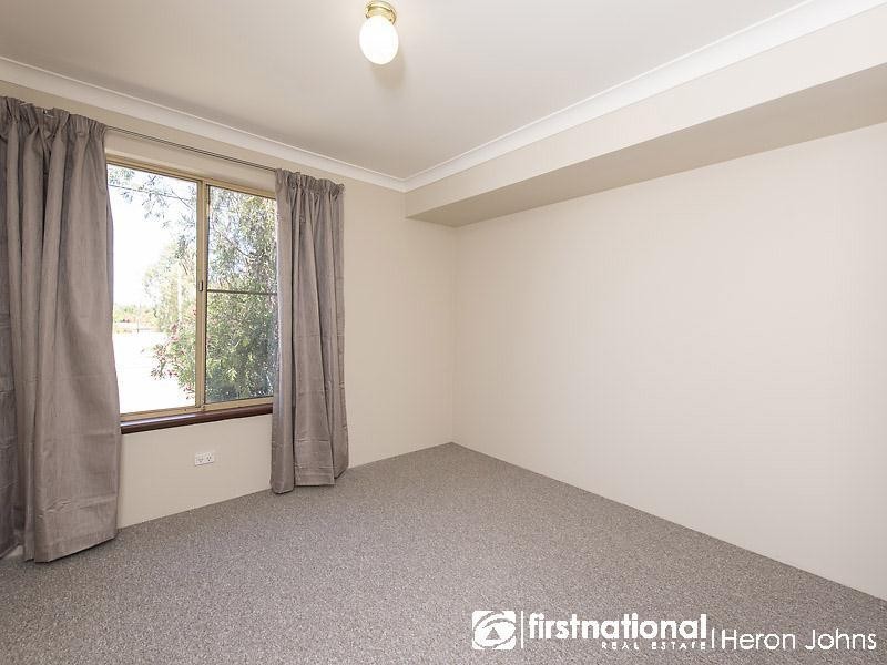74 Collins Road, Willetton WA 6155