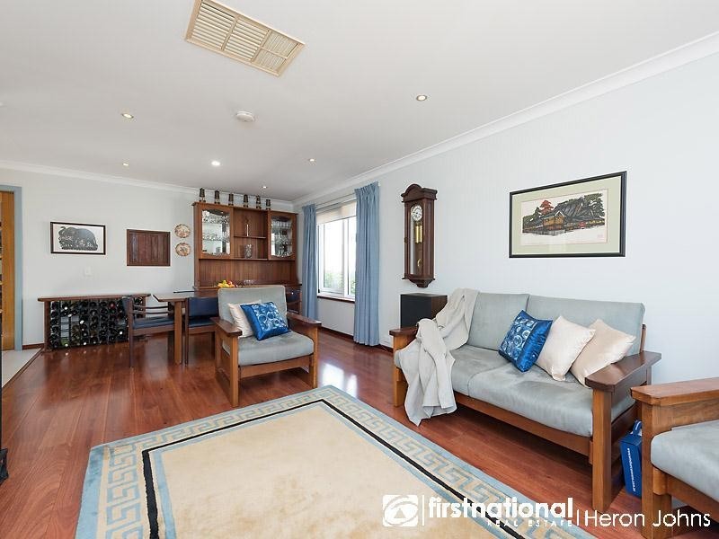 3 Dyson Close, Leeming WA 6149