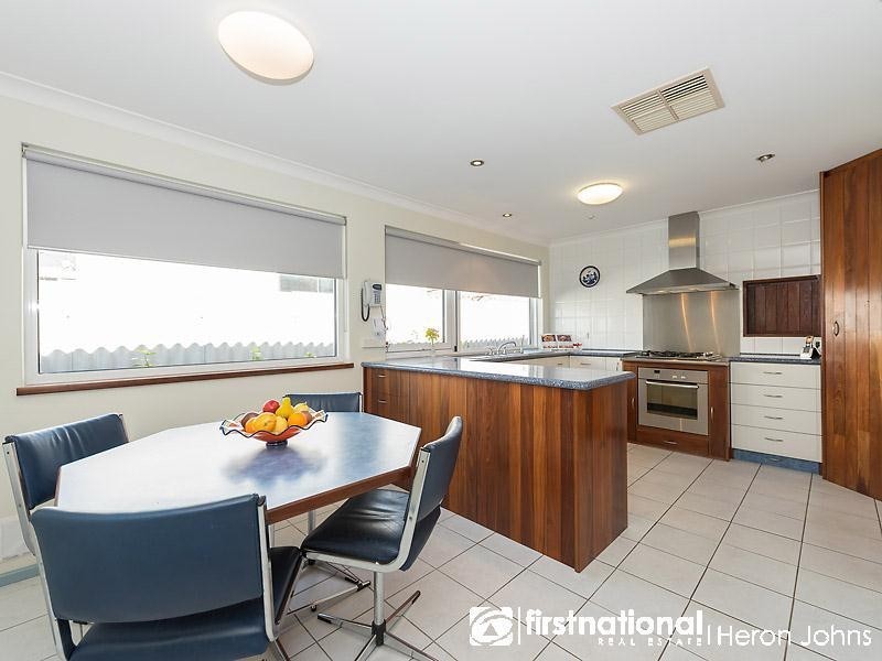 3 Dyson Close, Leeming WA 6149