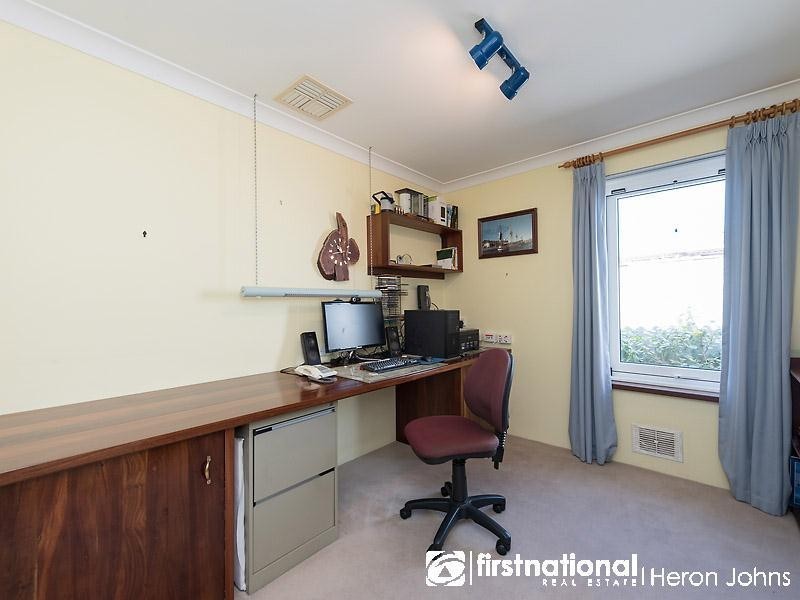 3 Dyson Close, Leeming WA 6149