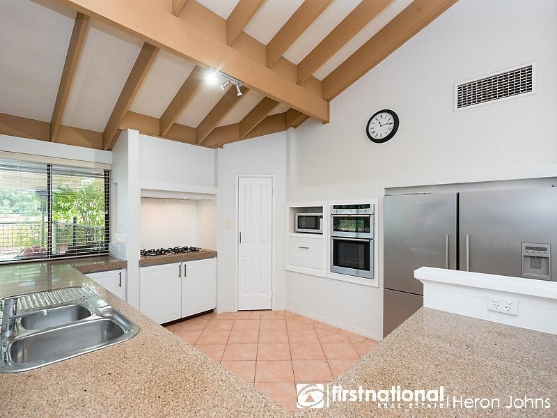 32 Broadbent Loop, Leeming WA 6149