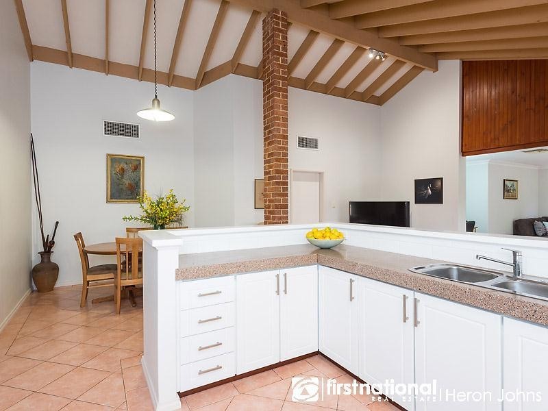 32 Broadbent Loop, Leeming WA 6149