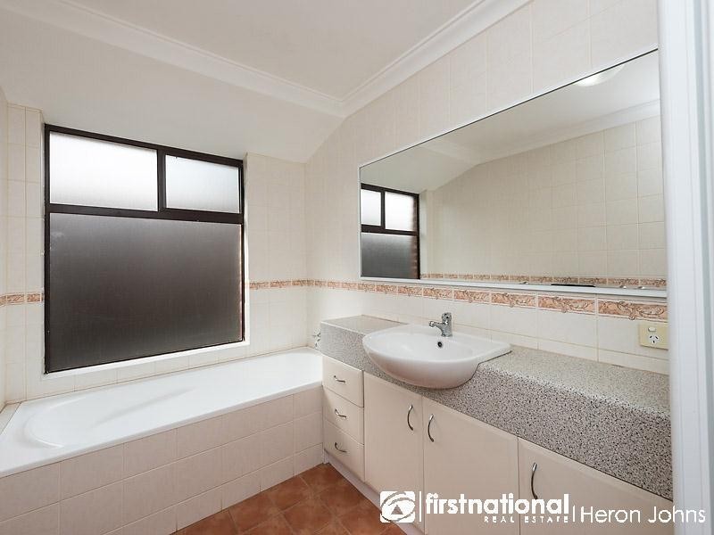 32 Broadbent Loop, Leeming WA 6149